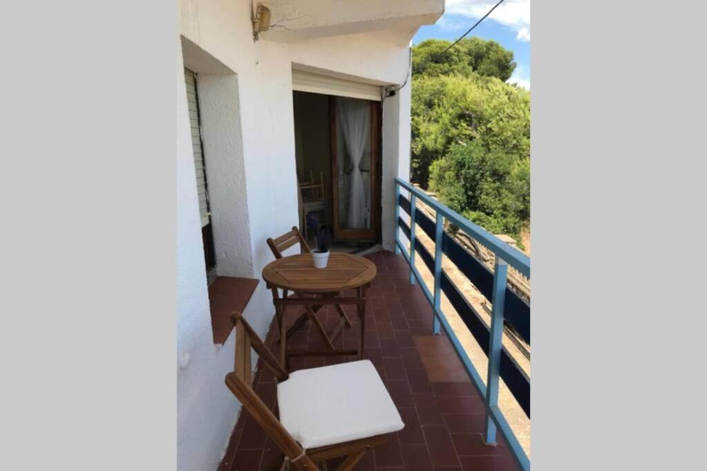 El Faro Apartaments Platja Llarga-Les Salines-Tgn Tarragona Ngoại thất bức ảnh