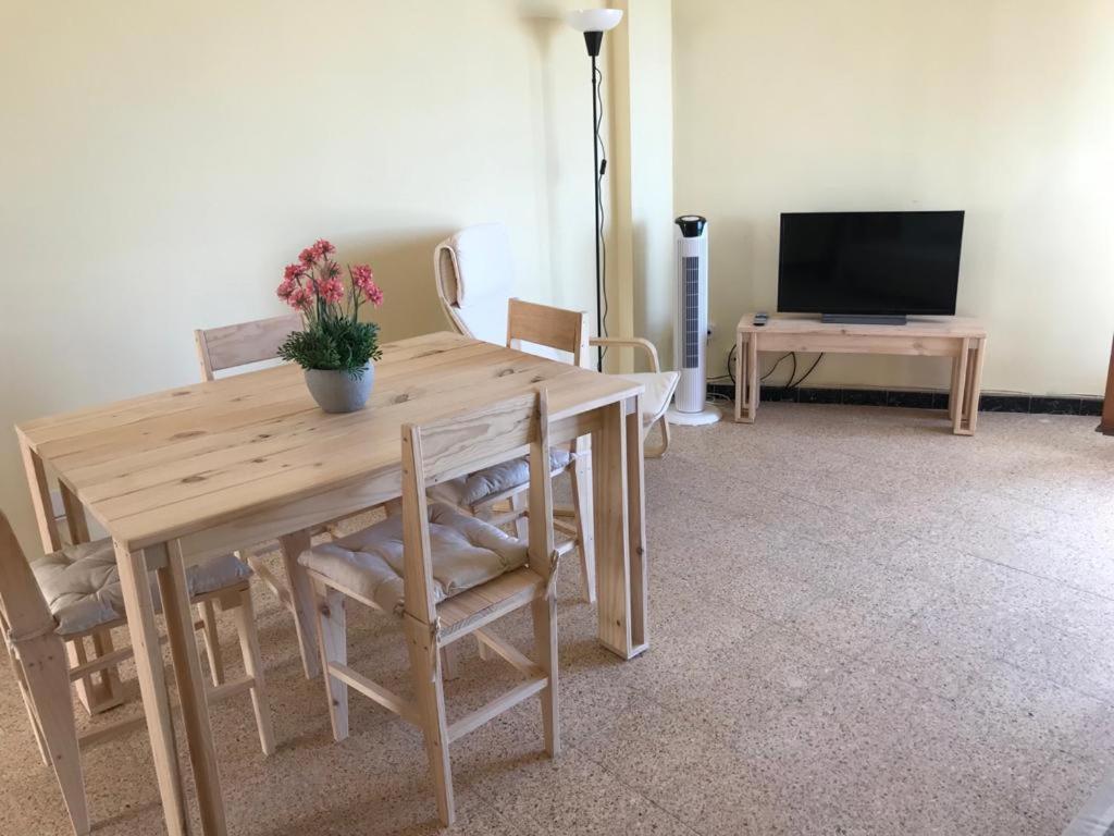 El Faro Apartaments Platja Llarga-Les Salines-Tgn Tarragona Ngoại thất bức ảnh