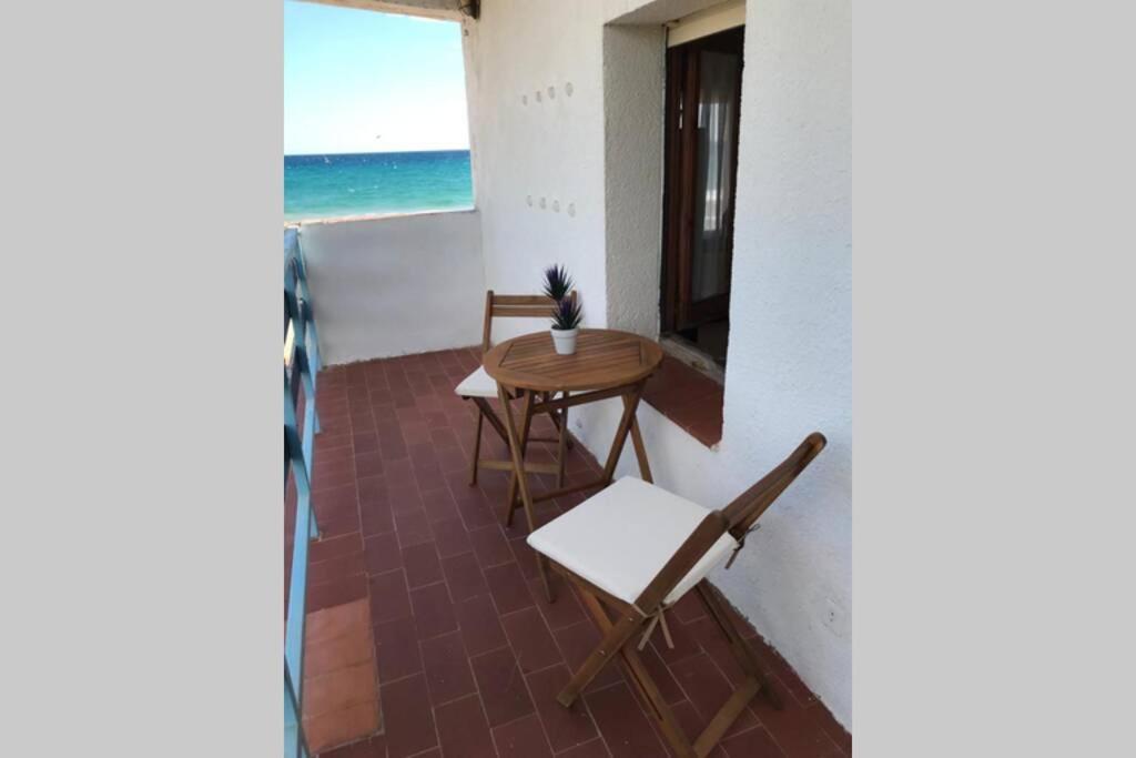 El Faro Apartaments Platja Llarga-Les Salines-Tgn Tarragona Ngoại thất bức ảnh