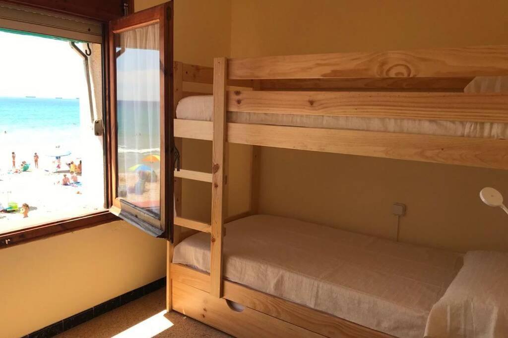 El Faro Apartaments Platja Llarga-Les Salines-Tgn Tarragona Ngoại thất bức ảnh