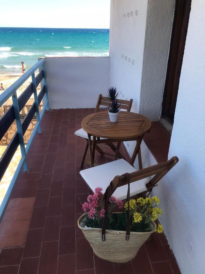 El Faro Apartaments Platja Llarga-Les Salines-Tgn Tarragona Ngoại thất bức ảnh