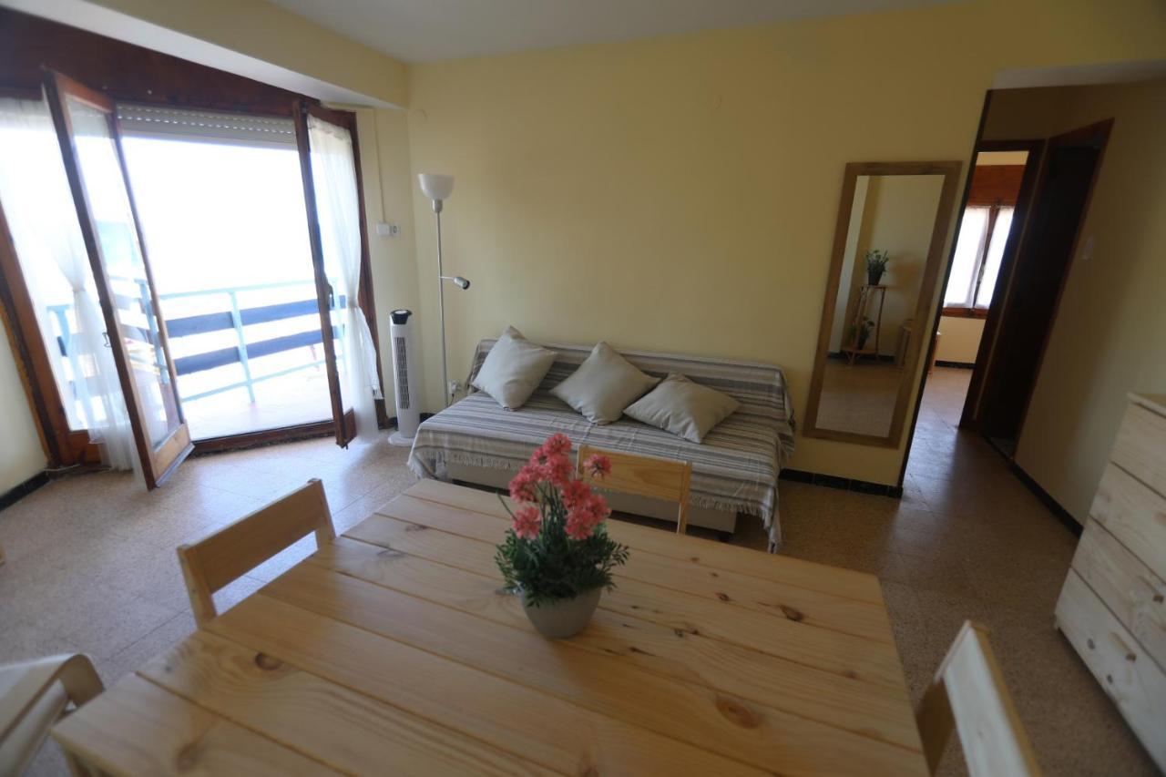 El Faro Apartaments Platja Llarga-Les Salines-Tgn Tarragona Ngoại thất bức ảnh